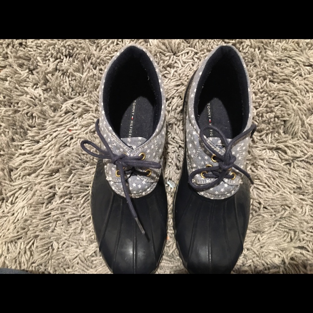 Low cut rain boots